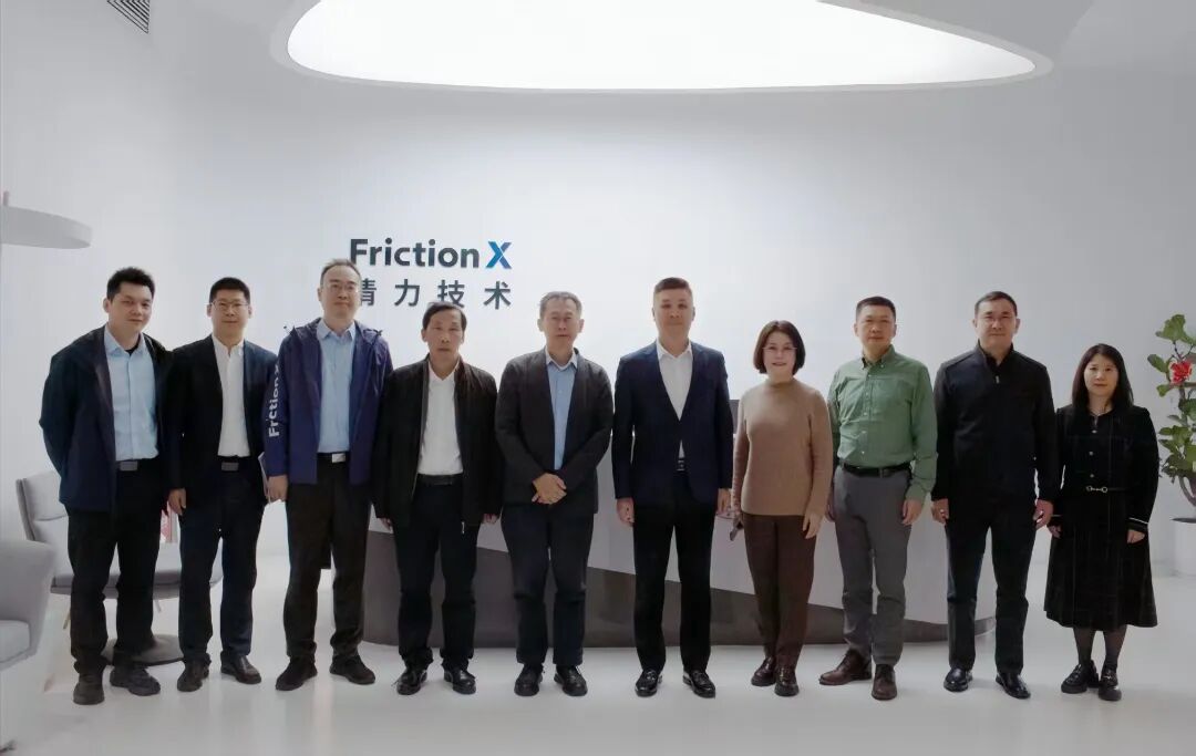 undefined ce3f4df125b4954748d53bea478c1d01.jpg